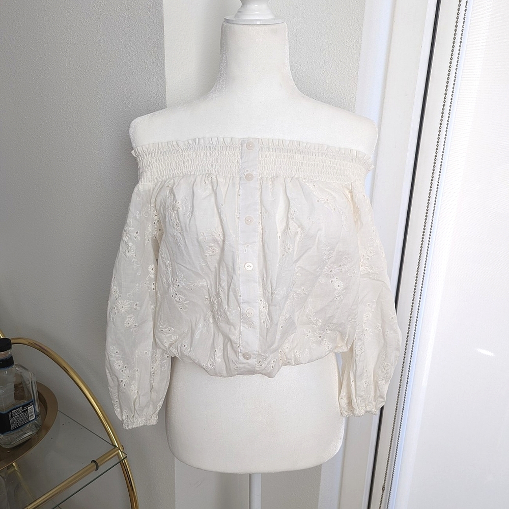 Off the shoulder long sleeve boho top